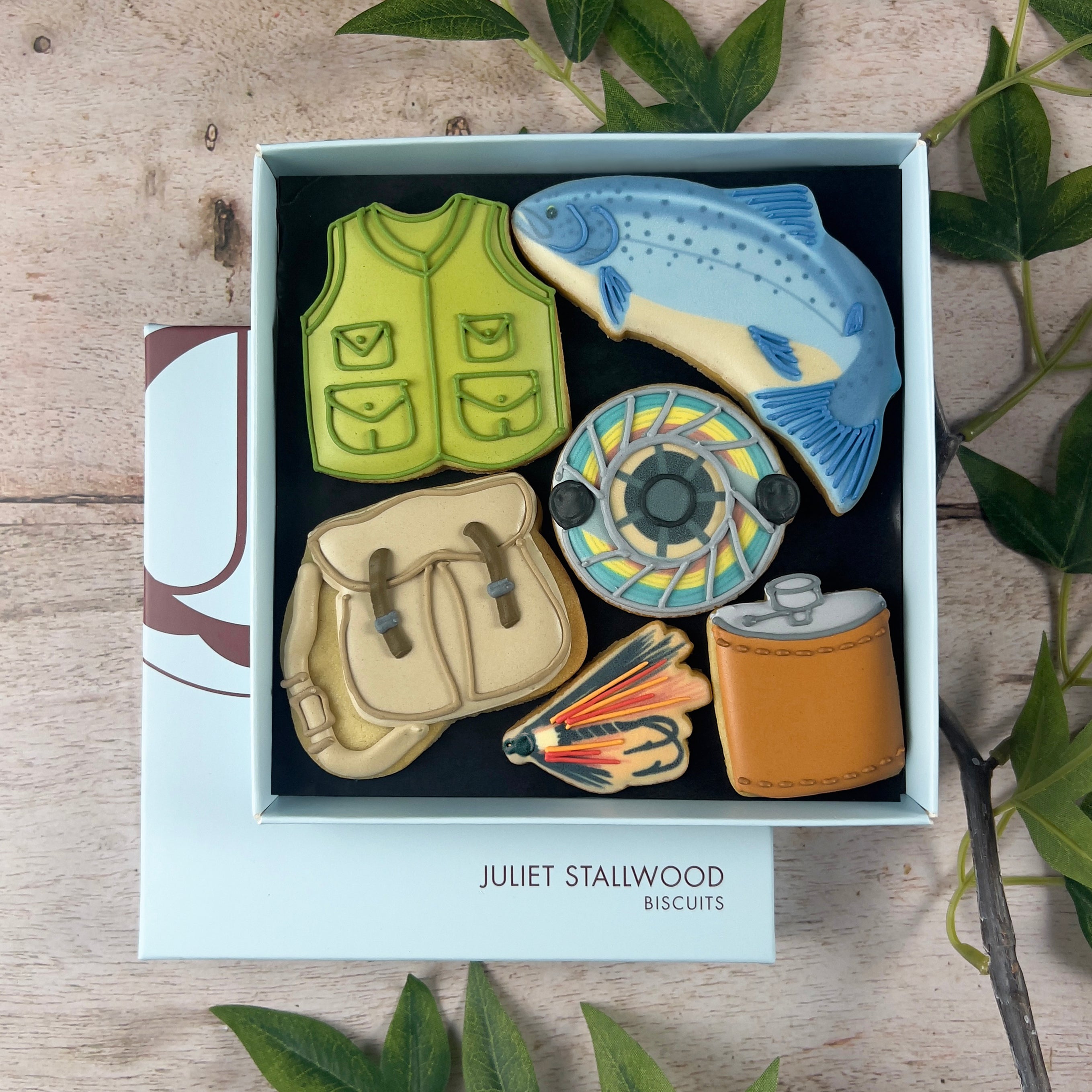Busicuit Box Fishing Biscuit Box – Juliet Stallwood Cakes & Biscuits